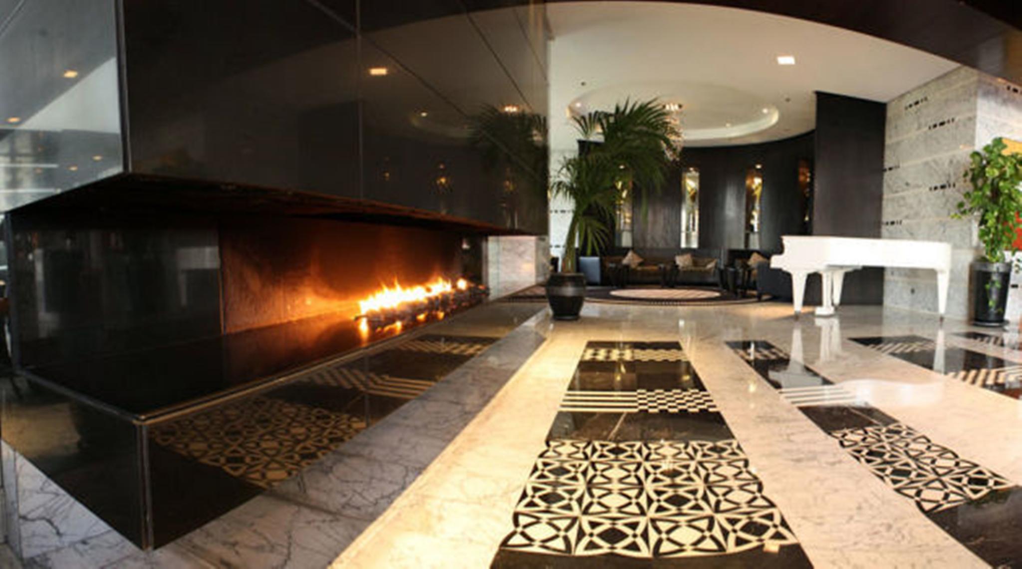 Hôtel Farah Casablanca Bagian luar foto The lobby of the hotel