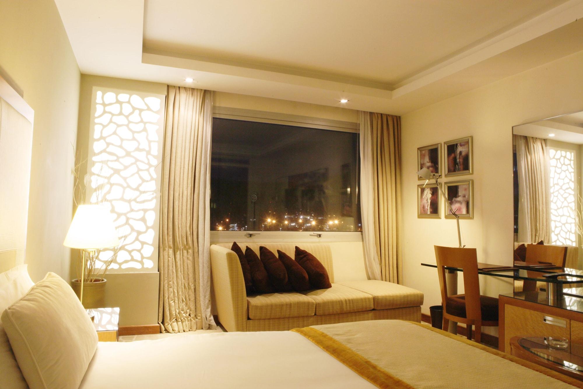 Hôtel Farah Casablanca Bagian luar foto A room at the hotel